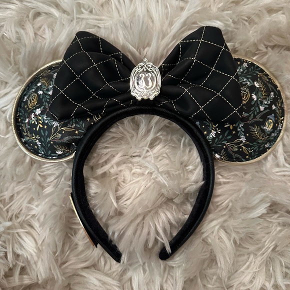 Club 33 Disney Mickey Holiday ears - Picture 1 of 5
